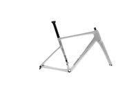 Melee V2 Frameset